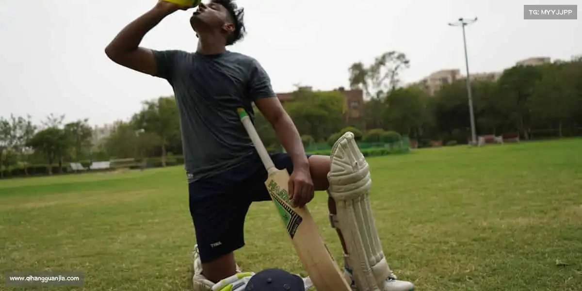 米兰milan球场上的每一次跳跃,都是对天空的挑战!⛹️♂️